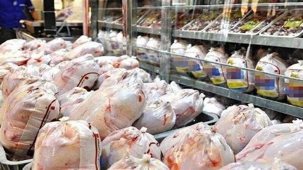 هر کیلوگرم مرغ در بازار بیرجند 63 هزار و 400 تومان است
