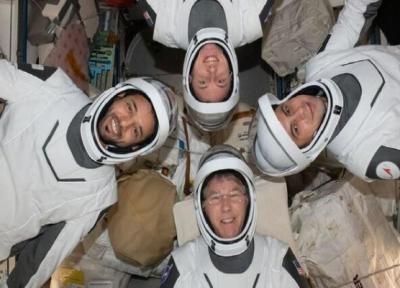 پخش زنده بازگشت چهار فضانورد ماموریت کرو، 6 به زمین